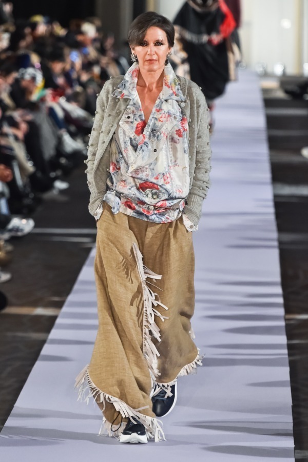 アンドレアス・クロンターラー フォー ヴィヴィアン・ウエストウッド(Andreas Kronthaler for Vivienne Westwood) 2019-20年秋冬ウィメンズ&メンズコレクション シルエット - 写真19