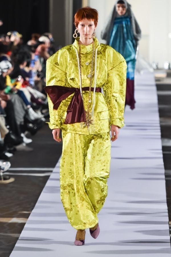 アンドレアス・クロンターラー フォー ヴィヴィアン・ウエストウッド(Andreas Kronthaler for Vivienne Westwood) 2019-20年秋冬ウィメンズ&メンズコレクション シルエット - 写真30