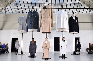 アンリアレイジ(ANREALAGE) 2019-20年秋冬ウィメンズコレクション  - 写真35