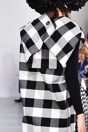 アンリアレイジ(ANREALAGE) 2019-20年秋冬ウィメンズコレクション  - 写真17