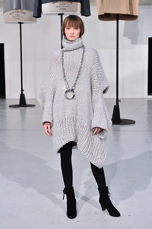 アンリアレイジ(ANREALAGE) 2019-20年秋冬ウィメンズコレクション  - 写真22