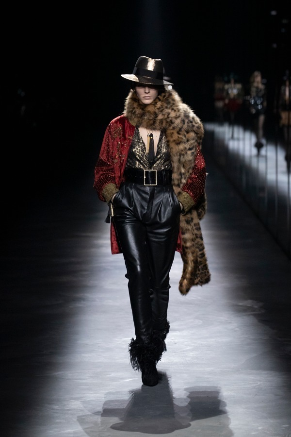 サンローラン(Saint Laurent) 2019-20年秋冬ウィメンズコレクション  - 写真17