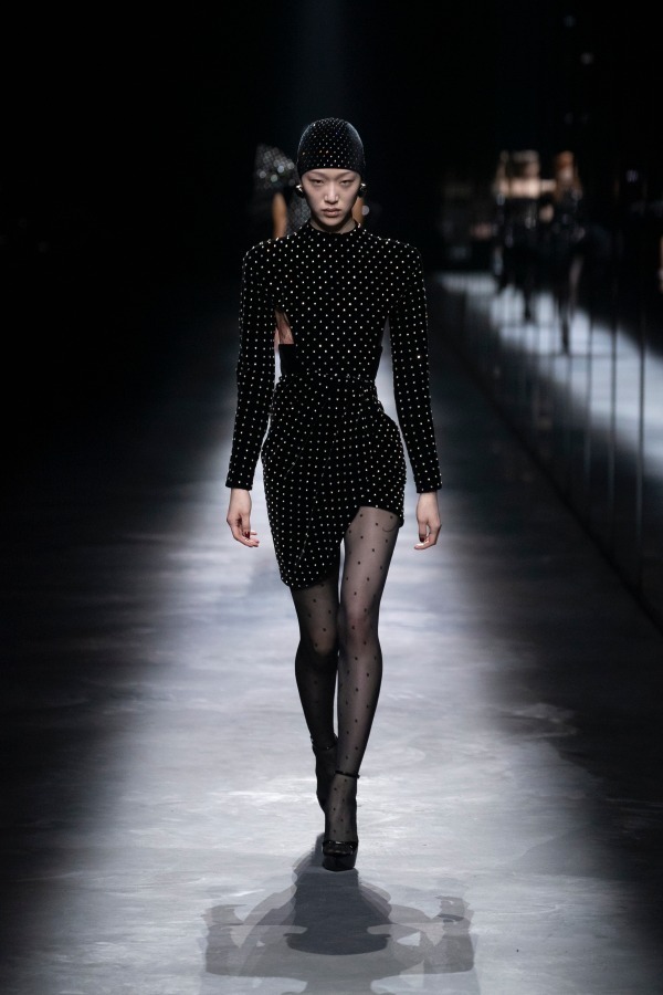 サンローラン(Saint Laurent) 2019-20年秋冬ウィメンズコレクション シルエット - 写真28