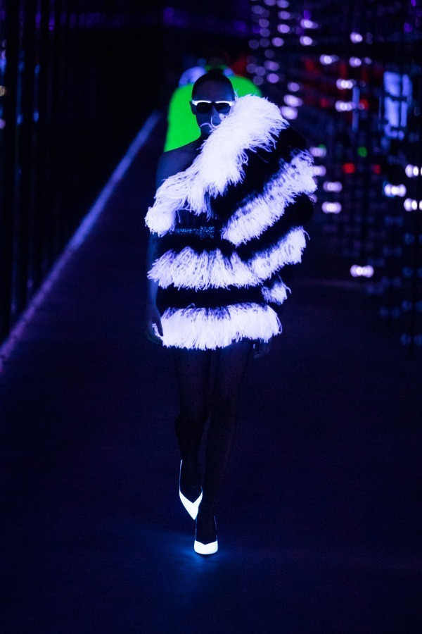 サンローラン(Saint Laurent) 2019-20年秋冬ウィメンズコレクション シルエット - 写真64