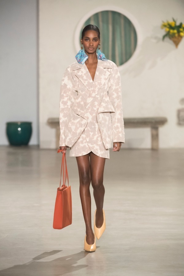 ジャックムス(JACQUEMUS) 2019-20年秋冬ウィメンズコレクション  - 写真4