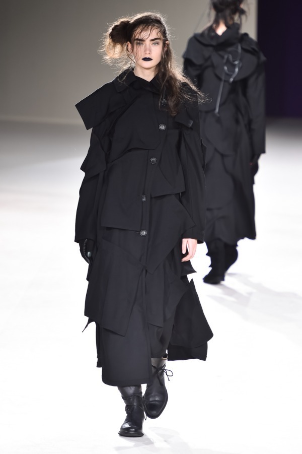 ヨウジヤマモト(Yohji Yamamoto) 2019-20年秋冬ウィメンズコレクション  - 写真70