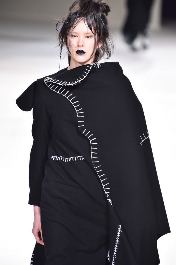 ヨウジヤマモト(Yohji Yamamoto) 2019-20年秋冬ウィメンズコレクション  - 写真62