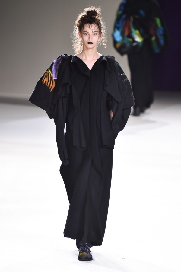 ヨウジヤマモト(Yohji Yamamoto) 2019-20年秋冬ウィメンズコレクション  - 写真65