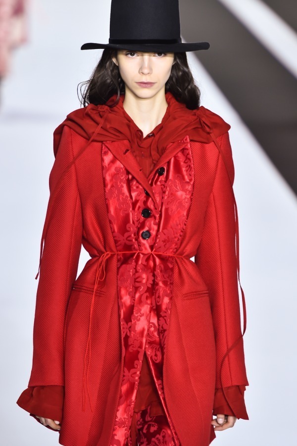 アン ドゥムルメステール(ANN DEMEULEMEESTER) 2019-20年秋冬ウィメンズコレクション  - 写真16