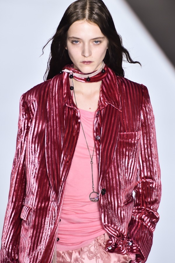 アン ドゥムルメステール(ANN DEMEULEMEESTER) 2019-20年秋冬ウィメンズコレクション  - 写真22