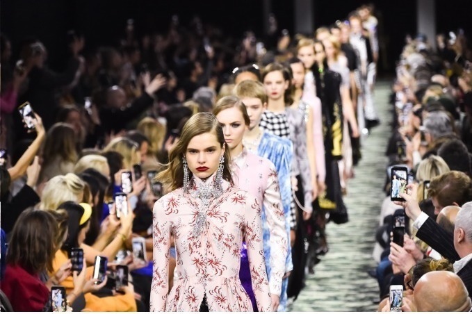 ラバンヌ 2019-20年秋冬 ウィメンズ コレクション