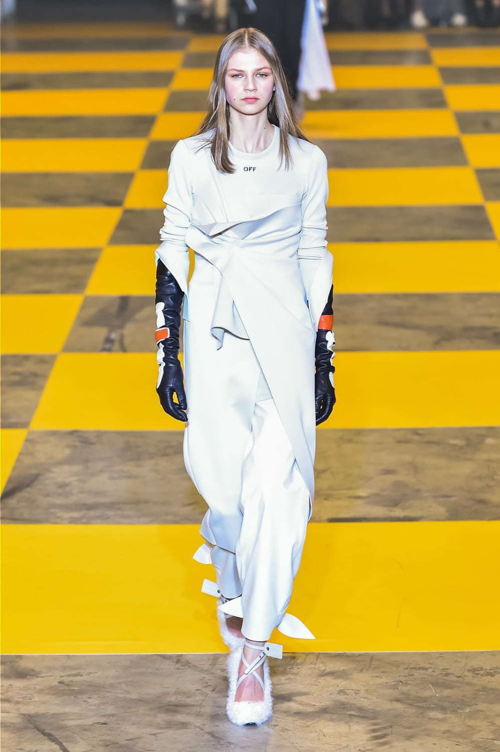 オフ-ホワイト (OFF-WHITE) 2019-20年秋冬ウィメンズコレクション シルエット - 写真6