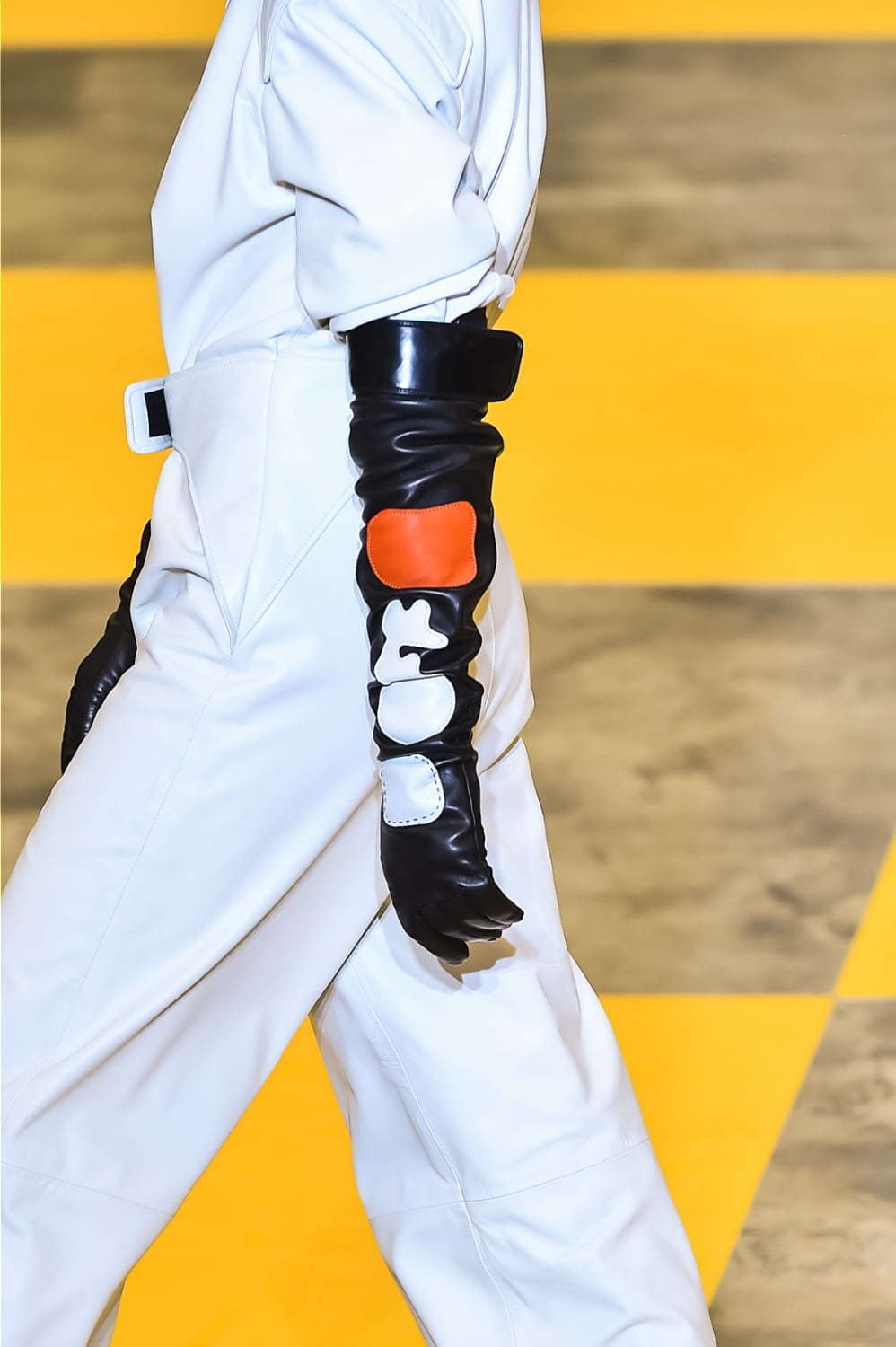 オフ-ホワイト  2019-20年秋冬<span>コレクション</span> - 写真12