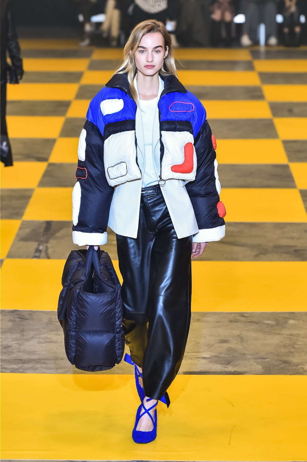 オフ-ホワイト (OFF-WHITE) 2019-20年秋冬ウィメンズコレクション シルエット - 写真11