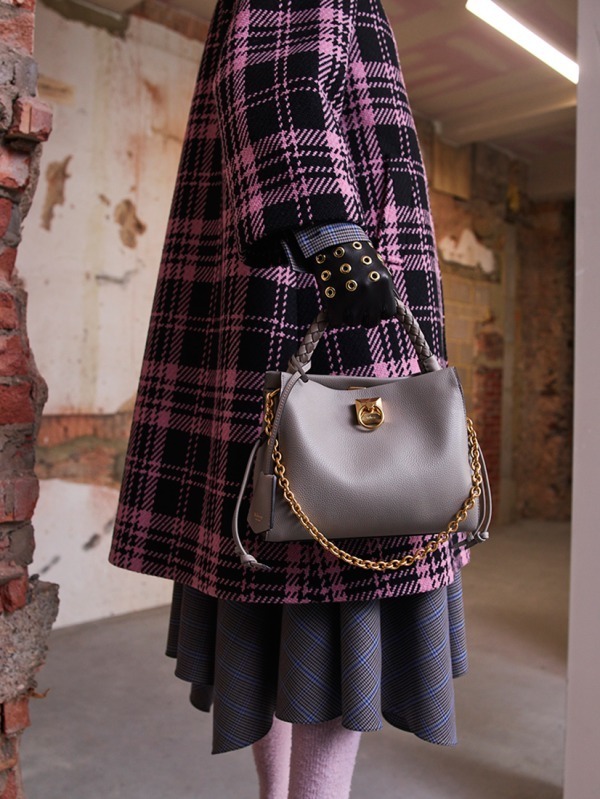 マルベリー(MULBERRY) 2019-20年秋冬ウィメンズコレクション ディテール - 写真3