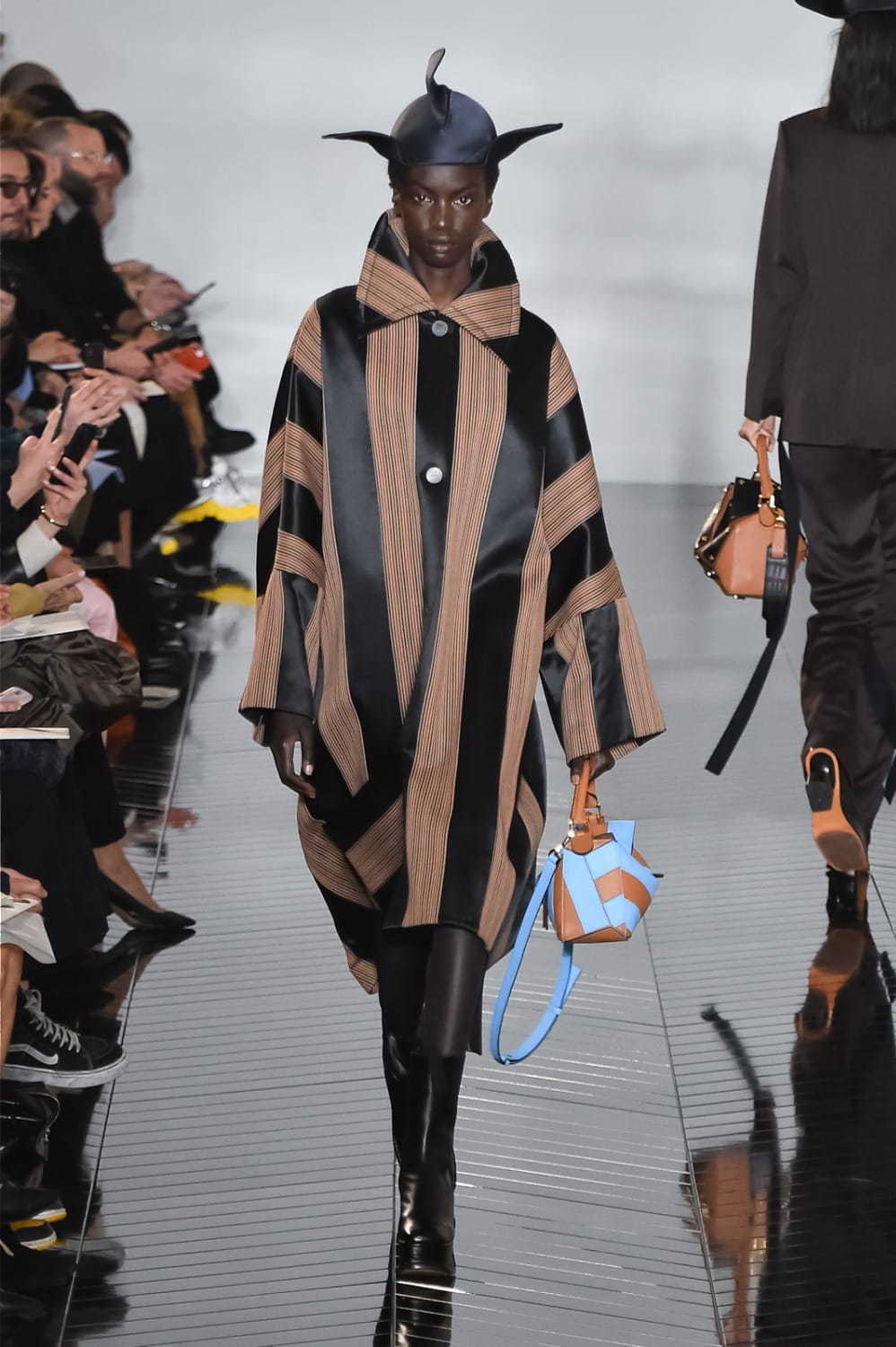 ロエベ(LOEWE) 2019-20年秋冬ウィメンズコレクション  - 写真57