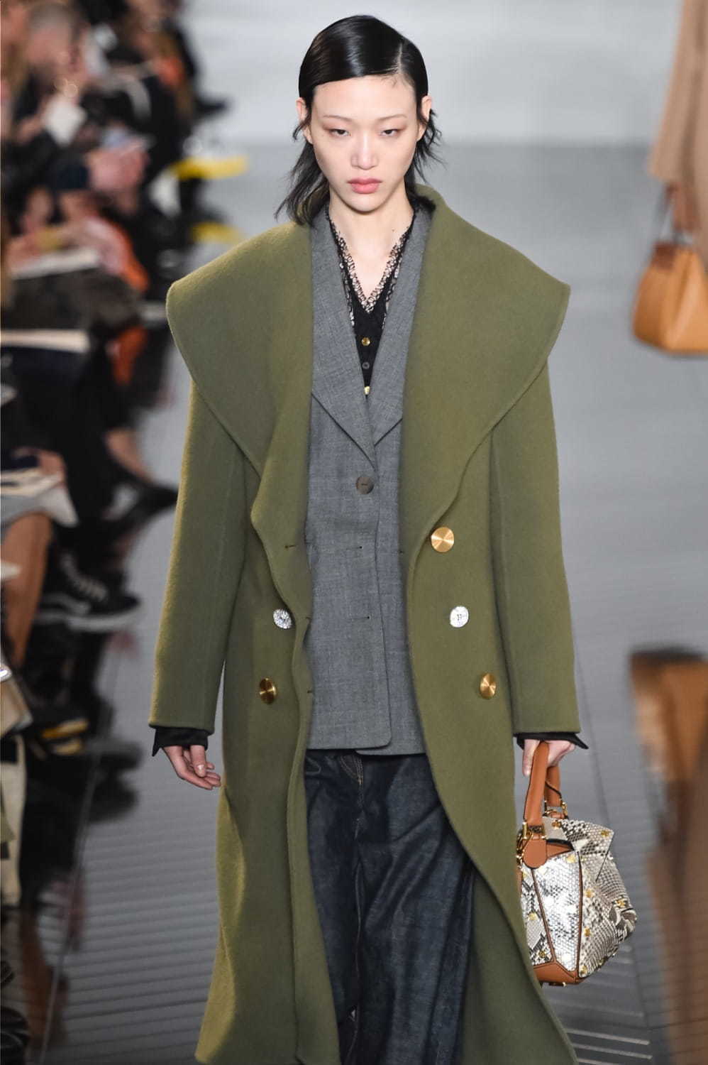 ロエベ(LOEWE) 2019-20年秋冬ウィメンズコレクション  - 写真66