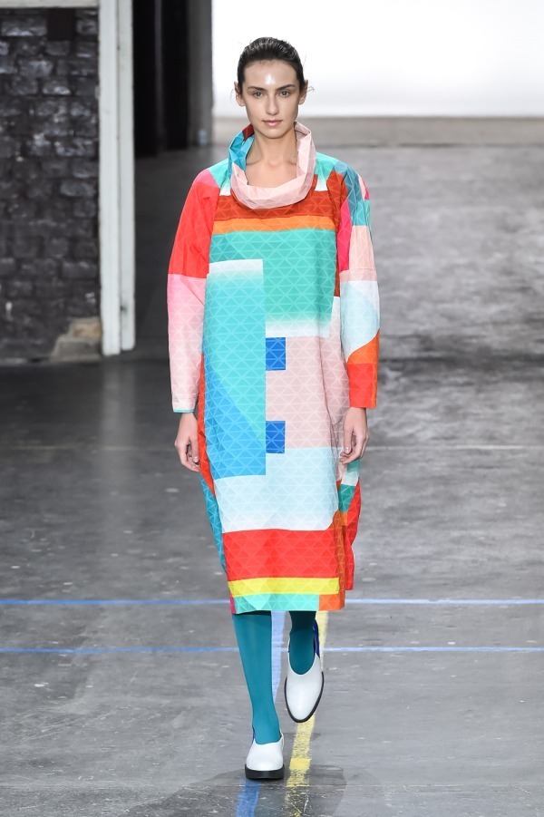 イッセイ ミヤケ(ISSEY MIYAKE) 2019-20年秋冬ウィメンズコレクション  - 写真36