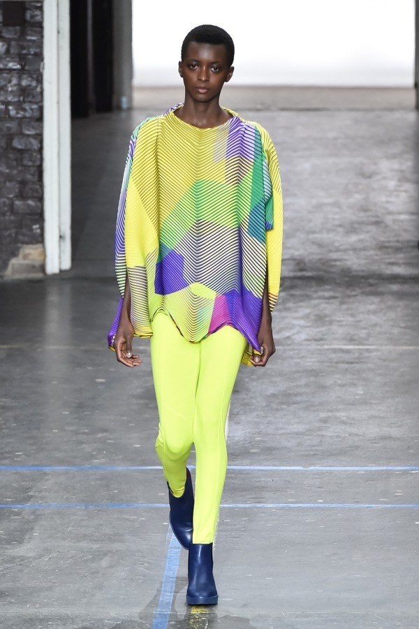 イッセイ ミヤケ(ISSEY MIYAKE) 2019-20年秋冬ウィメンズコレクション  - 写真51