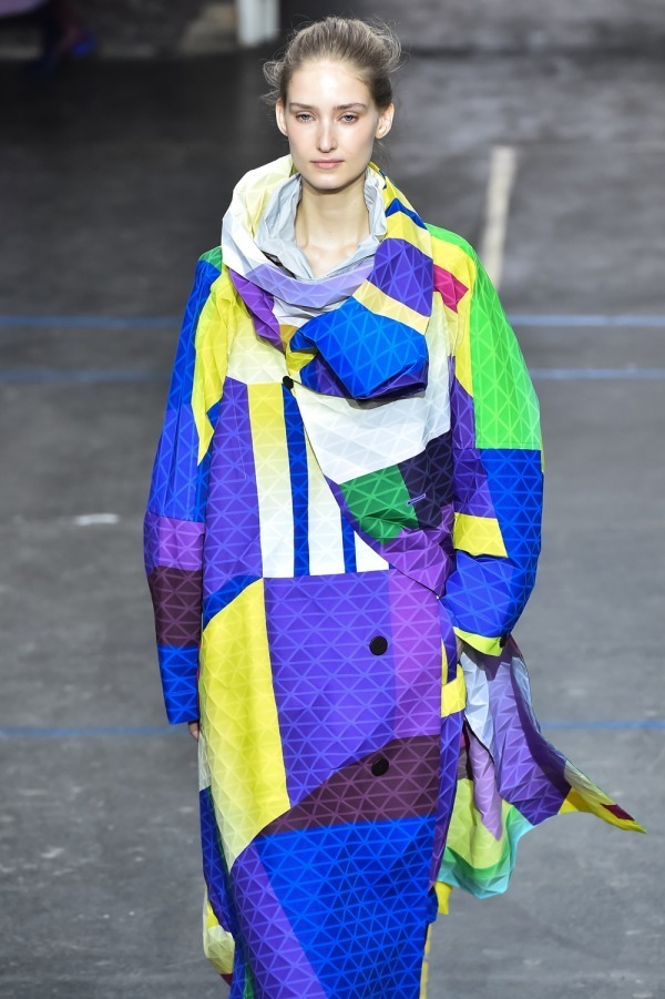 イッセイ ミヤケ(ISSEY MIYAKE) 2019-20年秋冬ウィメンズコレクション  - 写真60