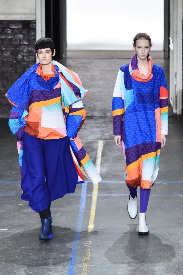 イッセイ ミヤケ(ISSEY MIYAKE) 2019-20年秋冬ウィメンズコレクション  - 写真65