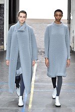 イッセイミヤケ 2019-20年秋冬コレクション - 万華鏡のように