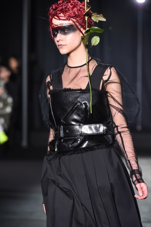 ノワール ケイ ニノミヤ(noir kei ninomiya) 2019-20年秋冬ウィメンズコレクション ディテール - 写真12