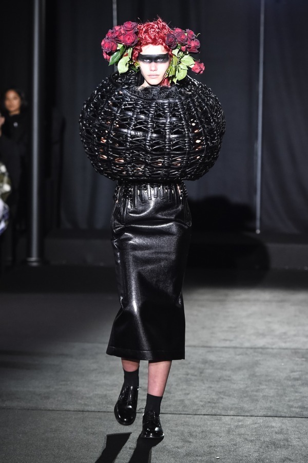 ノワール ケイ ニノミヤ(noir kei ninomiya) 2019-20年秋冬ウィメンズコレクション シルエット - 写真19