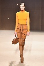 エルメス 2019-20年秋冬コレクション - 星空の瞬きがファッションに落とし込まれたら｜写真30