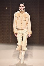エルメス 2019-20年秋冬コレクション - 星空の瞬きがファッションに落とし込まれたら｜写真66