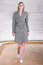 イーチ アザー 2019-20年秋冬コレクション - アイデア次第で"定番服”もプレイフルに｜写真19