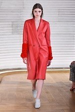 イーチ アザー 2019-20年秋冬コレクション - アイデア次第で"定番服”もプレイフルに｜写真34