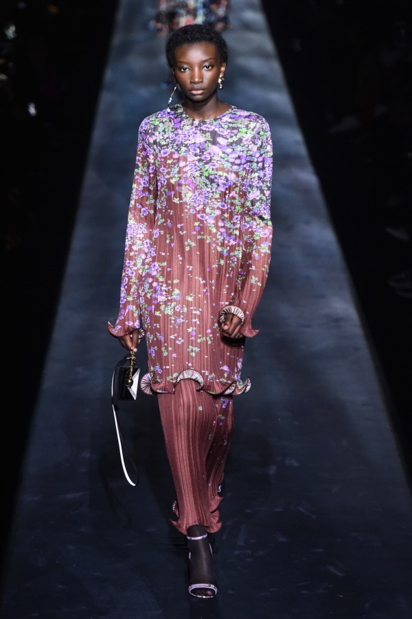 ジバンシィ(Givenchy) 2019-20年秋冬ウィメンズ&メンズコレクション シルエット - 写真10