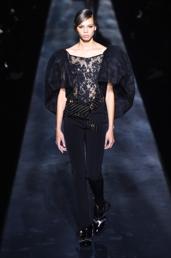 ジバンシィ(Givenchy) 2019-20年秋冬ウィメンズ&メンズコレクション シルエット - 写真25