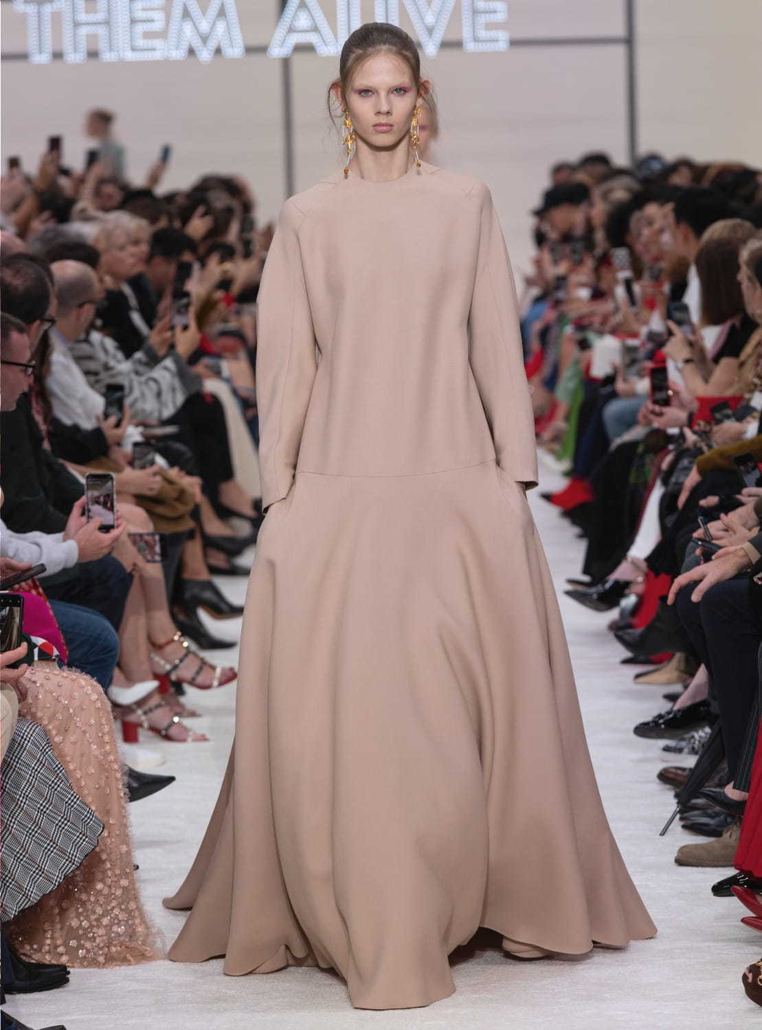 ヴァレンティノ(VALENTINO) 2019-20年秋冬ウィメンズコレクション  - 写真70