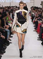 ヴァレンティノ(VALENTINO) 愛｜写真24