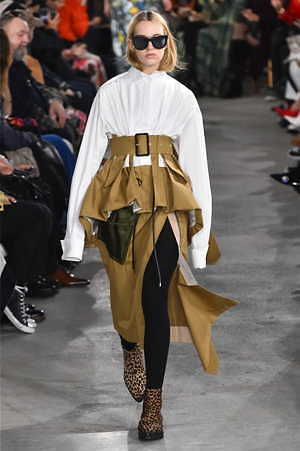 sacai 2019年秋冬コレクション - 寒い季節の味方、プレイフルなボリュームアウター｜写真23