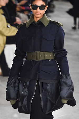 sacai 2019年秋冬コレクション - 寒い季節の味方、プレイフルなボリュームアウター｜写真32