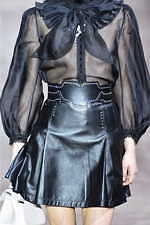 シャッツィ・チェン 2019-20年秋冬コレクション - 中国の少数民族・苗族の神話を着想源に｜写真2