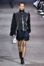 シャッツィ・チェン 2019-20年秋冬コレクション - 中国の少数民族・苗族の神話を着想源に｜写真4