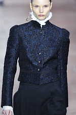 シャッツィ・チェン 2019-20年秋冬コレクション - 中国の少数民族・苗族の神話を着想源に｜写真32