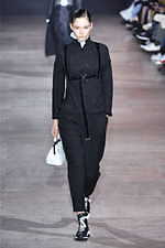 シャッツィ・チェン 2019-20年秋冬コレクション - 中国の少数民族・苗族の神話を着想源に｜写真40