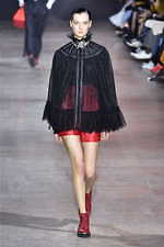 シャッツィ・チェン 2019-20年秋冬コレクション - 中国の少数民族・苗族の神話を着想源に｜写真56