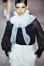 シャッツィ・チェン 2019-20年秋冬コレクション - 中国の少数民族・苗族の神話を着想源に｜写真61