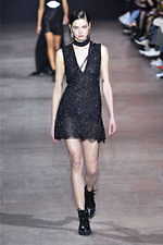 シャッツィ・チェン 2019-20年秋冬コレクション - 中国の少数民族・苗族の神話を着想源に｜写真63