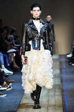 アレキサンダー・マックイーン 2019-20年秋冬コレクション - 英国北部への旅｜写真40