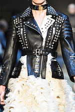 アレキサンダー・マックイーン 2019-20年秋冬コレクション - 英国北部への旅｜写真41