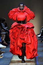 アレキサンダー・マックイーン 2019-20年秋冬コレクション - 英国北部への旅｜写真69