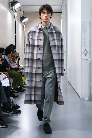 オーラリー 2019-20年秋冬コレクション - 初のパリ、守るコト×挑むコトの提案｜写真5