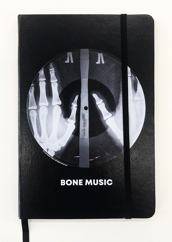 展覧会「BONE MUSIC展」が原宿で、冷戦下ソビエトが生んだ“レントゲン写真”製レコードの歴史｜写真13